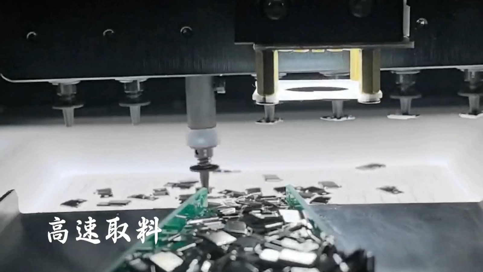 高速高精度散料摆盘上料设备第 2 张案例图片