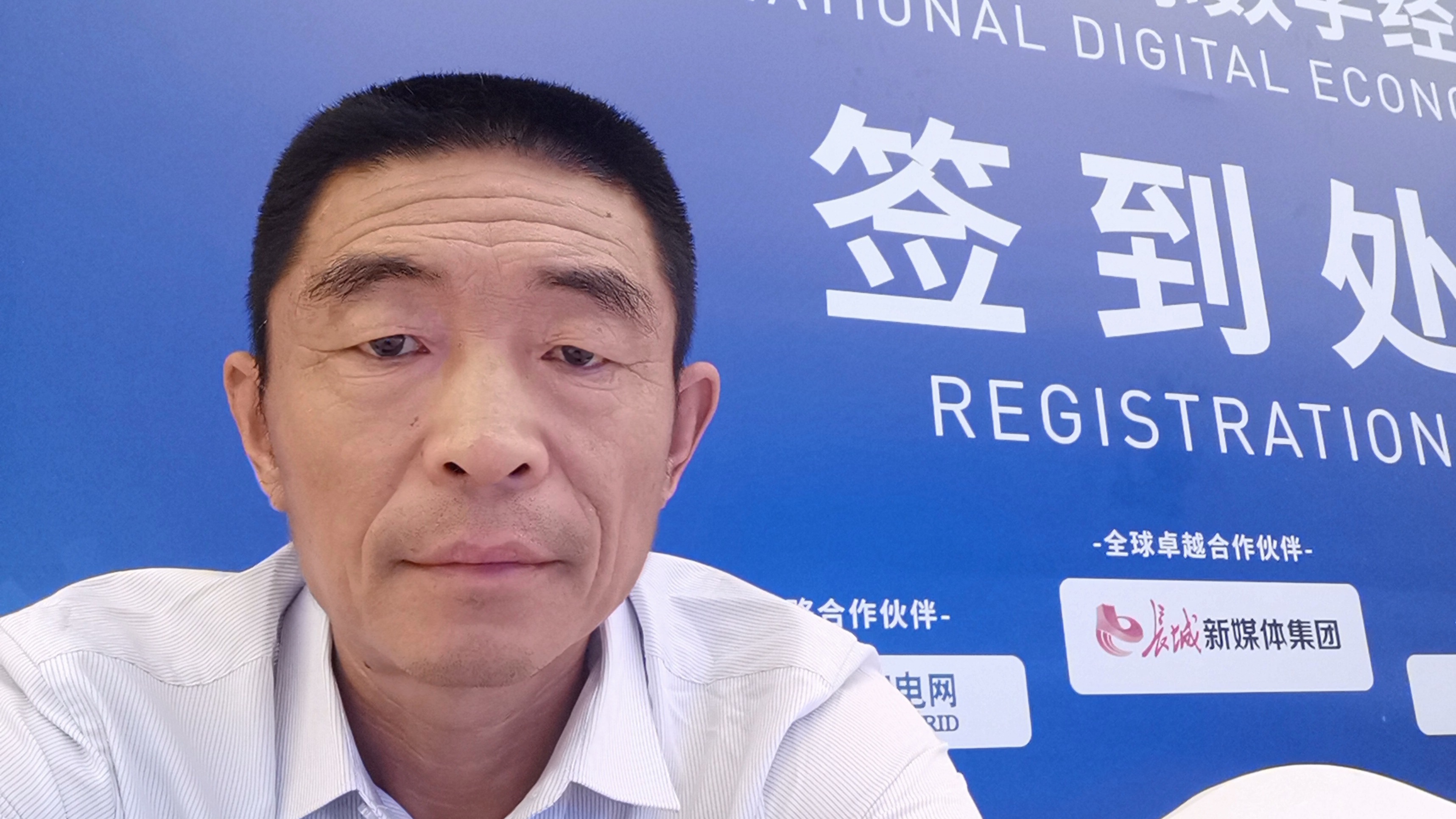 于中卿头像