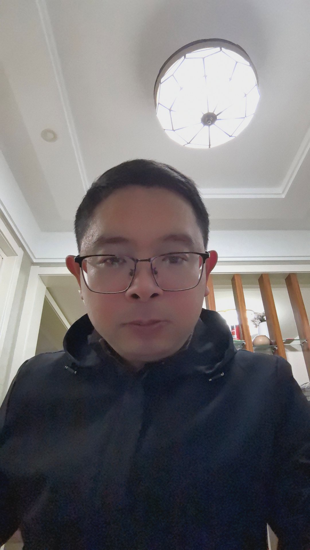 徐茂业头像