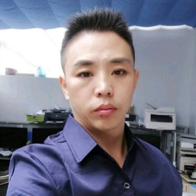 黄宇头像